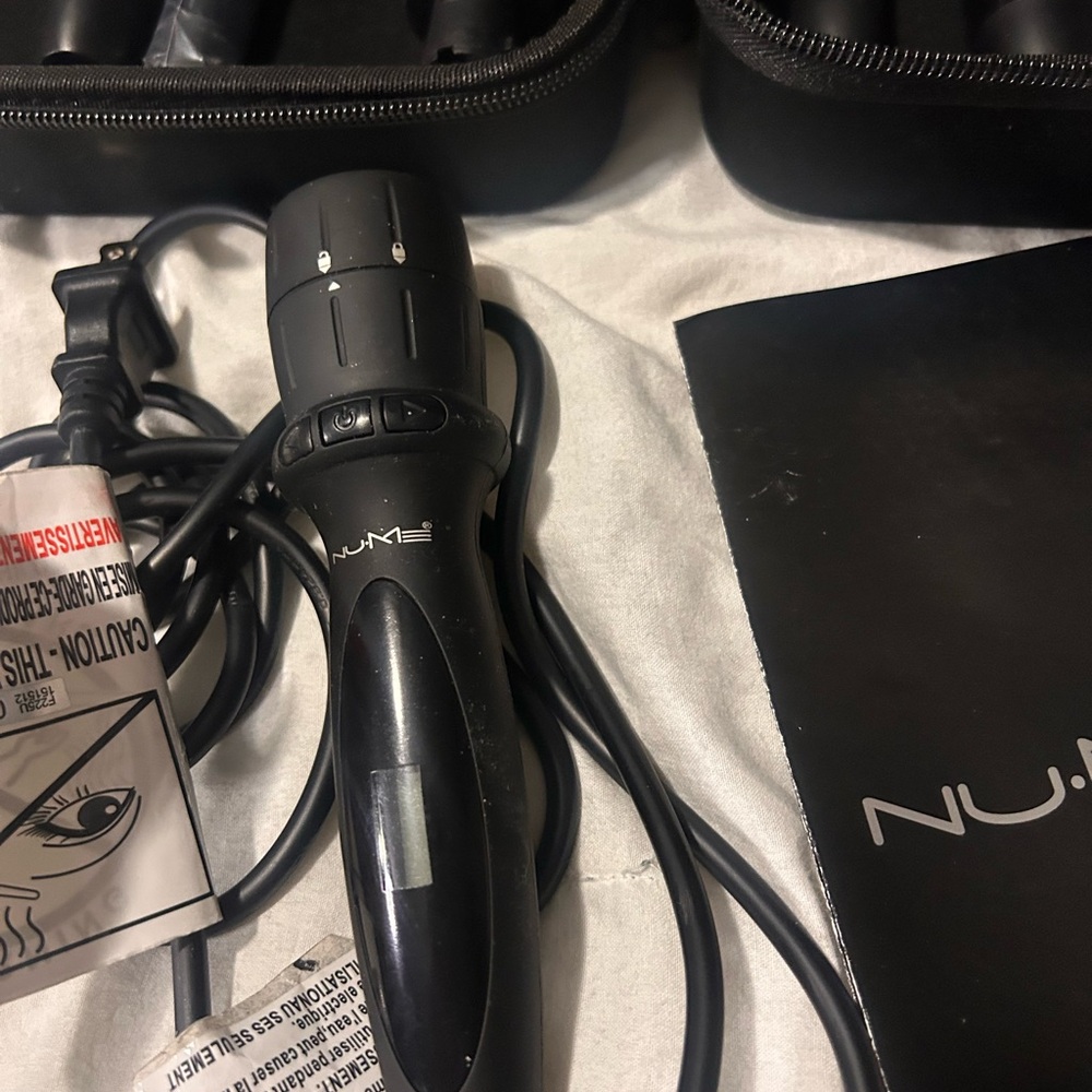 NuMe Black Styling Tool with Attachments Bundle - Picture 2 of 5